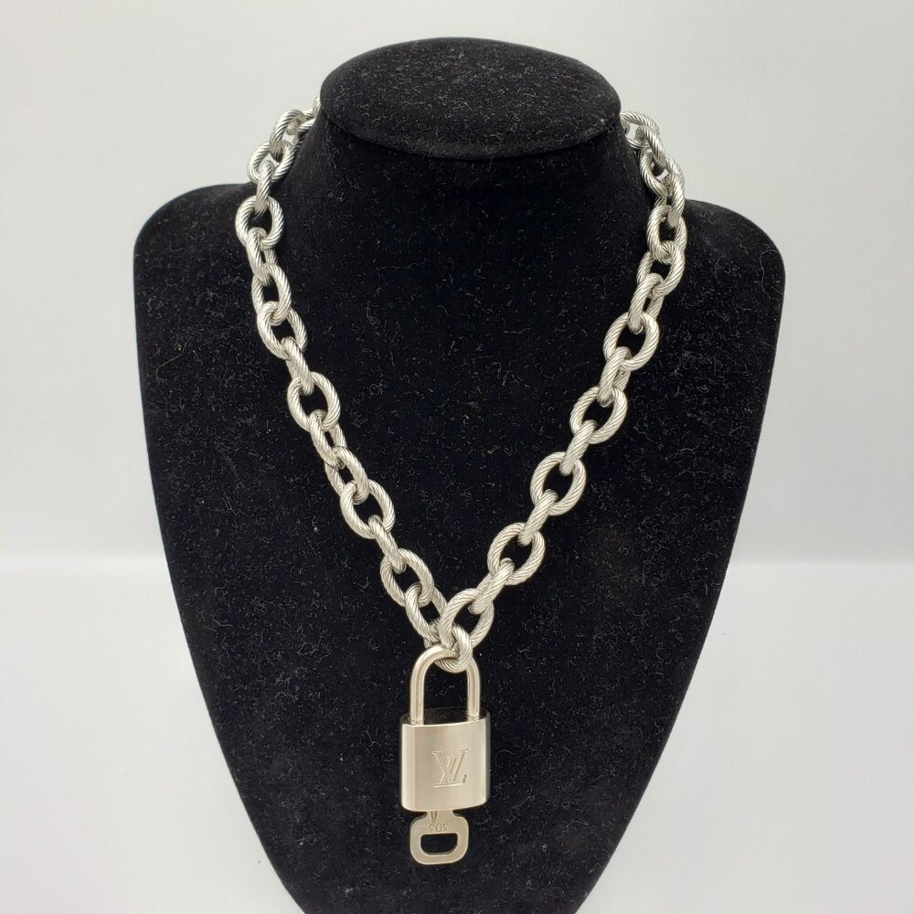 Authentic Louis Vuitton Padlock w/Unbranded Stainless Steel Plated Silver Chain